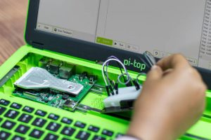 RS700 pi-top inside